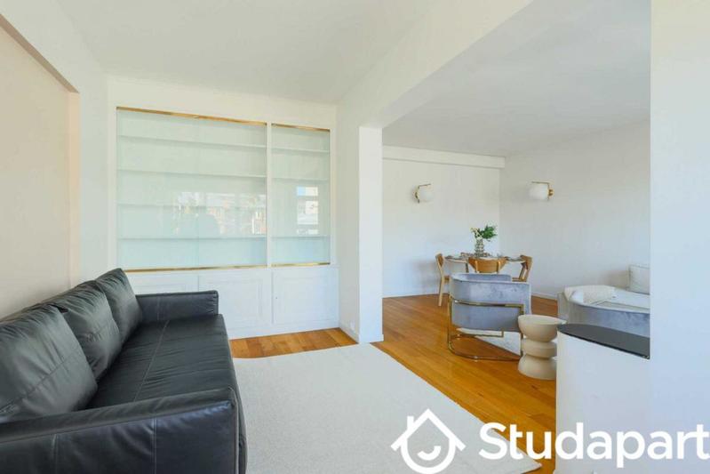 Appartement - 65 m² - 1 pièce