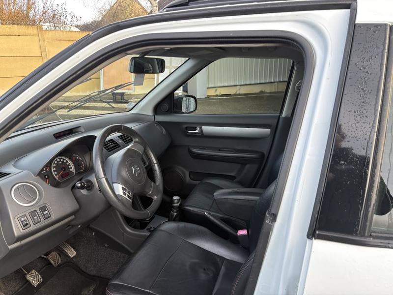 Suzuki Swift 1.3 Ddis 90cv Galaxy Pack Bvm 5 - Toit Ouvrant