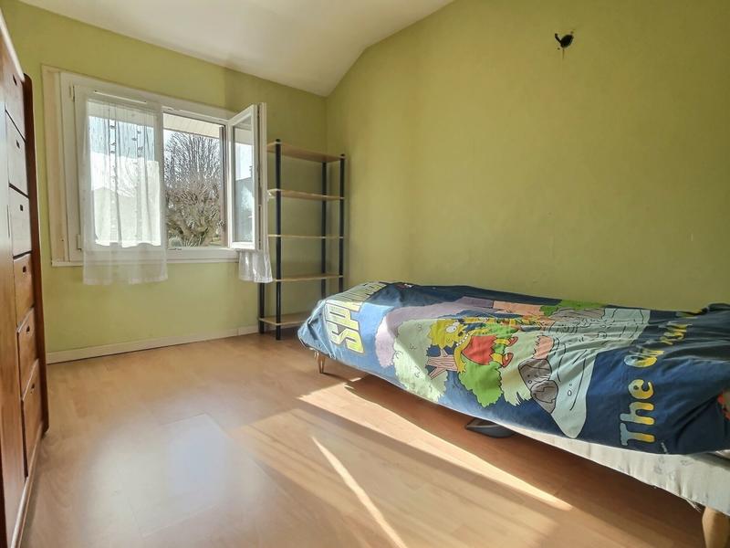 Maison - 96 m² - 5 pièces