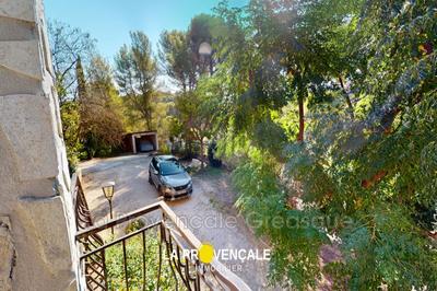 Villa - 100 m² - 5 pièces