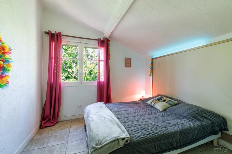 Maison - 184 m² - 6 pièces