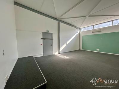 Local d'activités - 260 m²