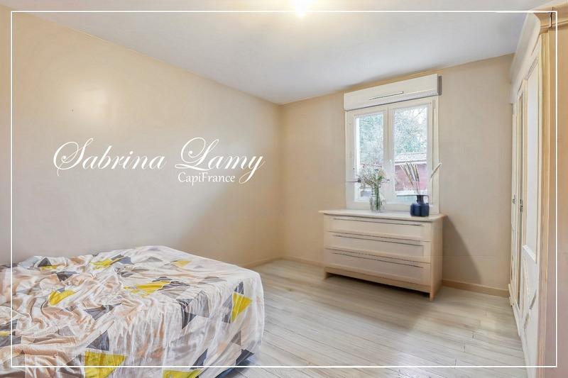 Pavillon - 142 m² - 5 pièces