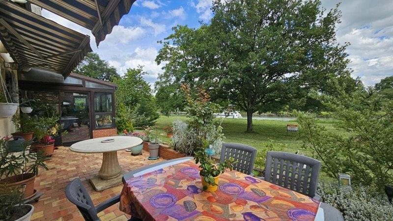 Maison - 225 m² - 7 pièces