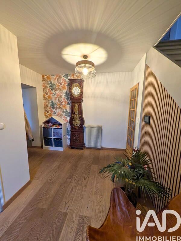 Maison - 143 m² - 5 pièces