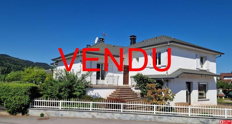 Maison traditionnelle - 164 m² - 5 pièces