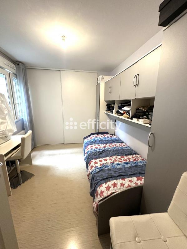 Appartement - 92 m² - 4 pièces