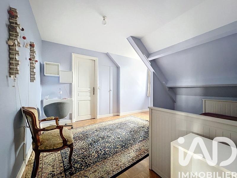 Maison - 400 m² - 10 pièces