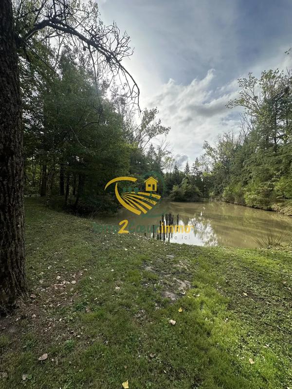 Terrain inconstructible - 10 477 m²