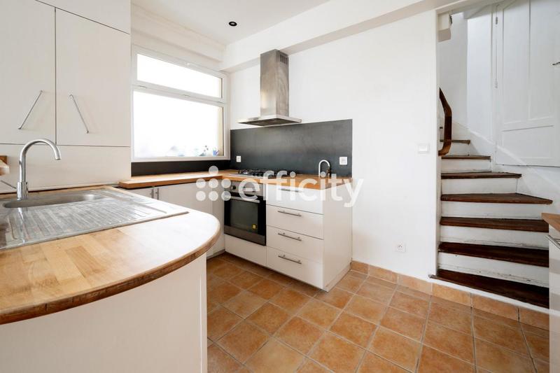 Maison - 100 m² - 6 pièces