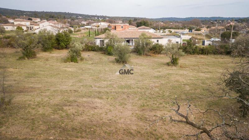 Terrain de lotissements - 855 m²