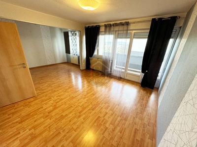 Appartement - 83 m² - 3 pièces