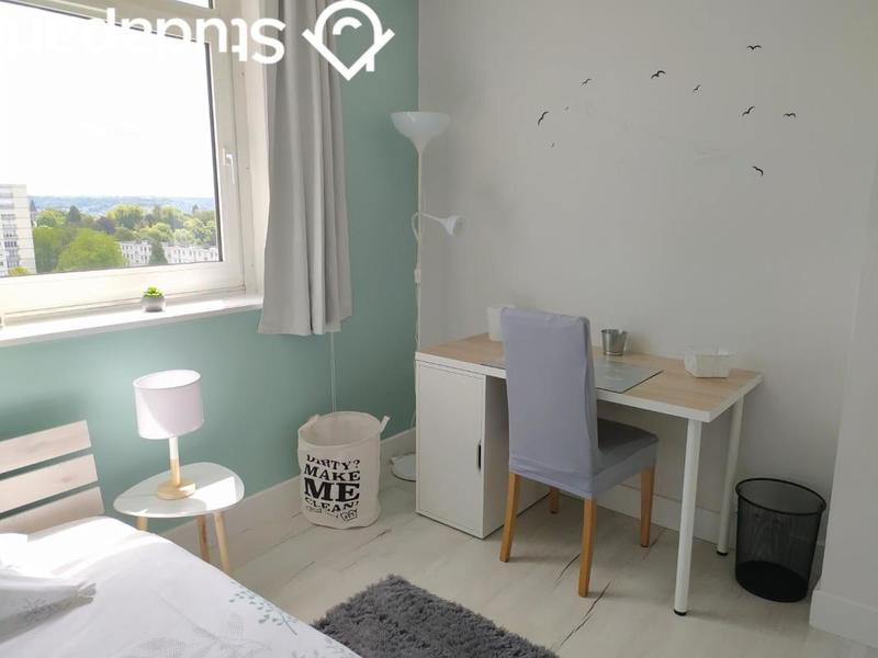 Chambre - 10 m² - 1 pièce