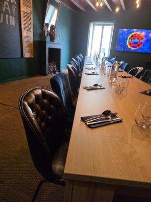 Fonds de commerce - 302 m²