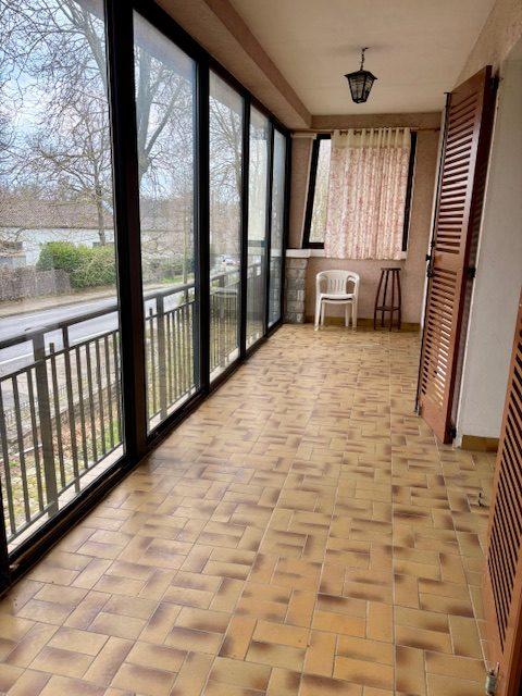 Maison - 170 m² - 9 pièces