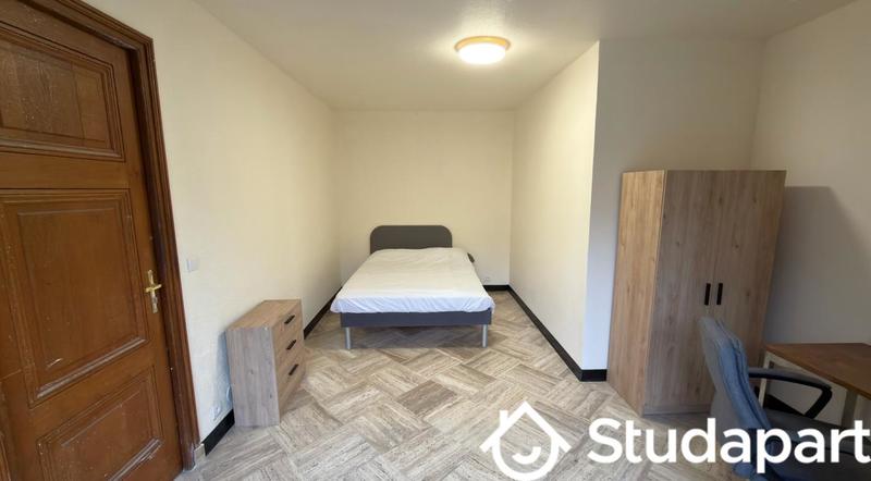 Chambre - 15 m² - 1 pièce