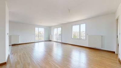 Appartement - 115 m² - 5 pièces