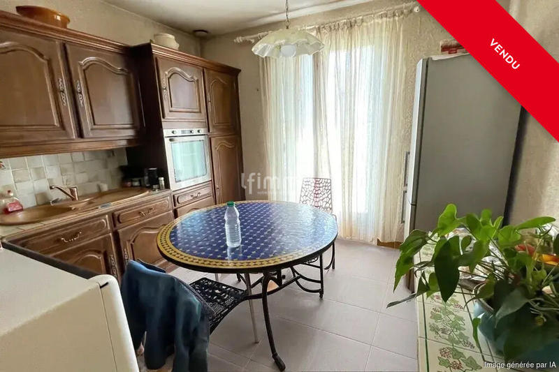 Maison - 97 m² - 5 pièces