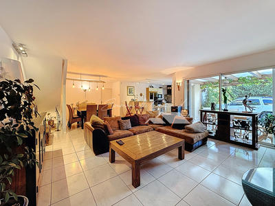 Maison - 168 m² - 7 pièces