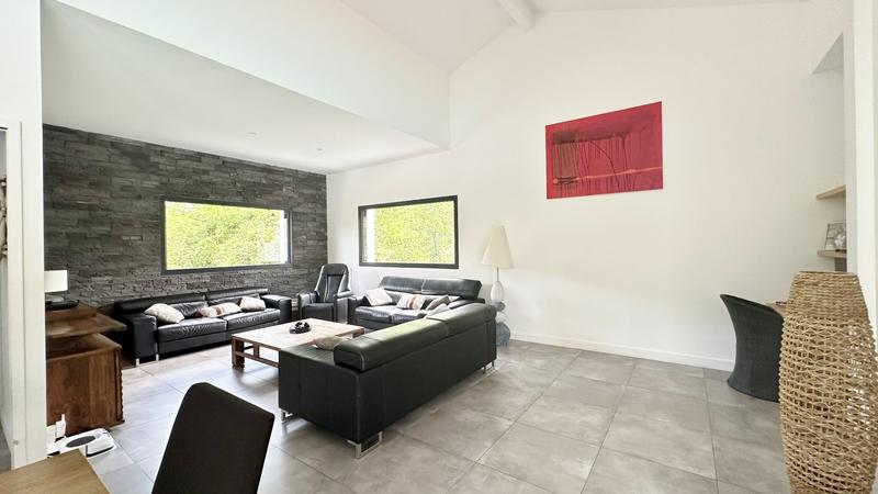 Maison d'architecte - 220 m² - 7 pièces