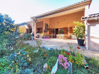 Maison - 127 m² - 5 pièces