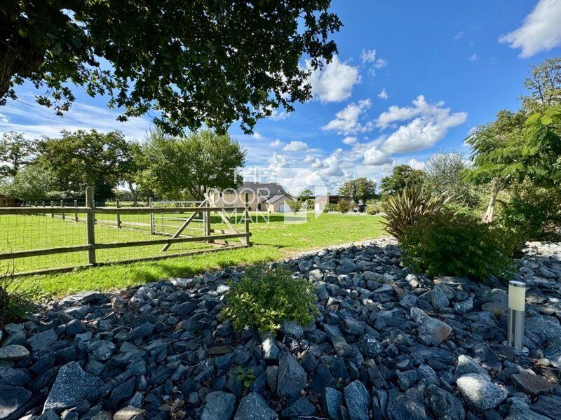 Maison - 194 m² - 7 pièces