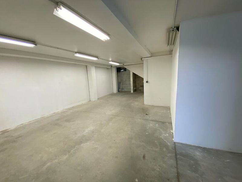 Atelier d'activités - 210 m²