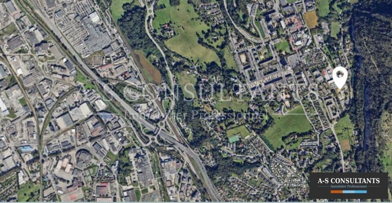 Local d'activité / Entrepôt - 115 m²