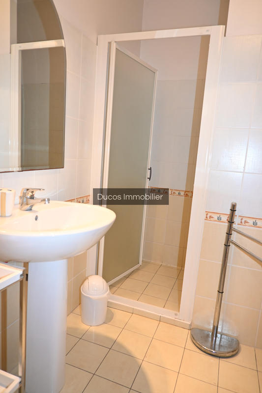 Maison - 270 m² - 9 pièces