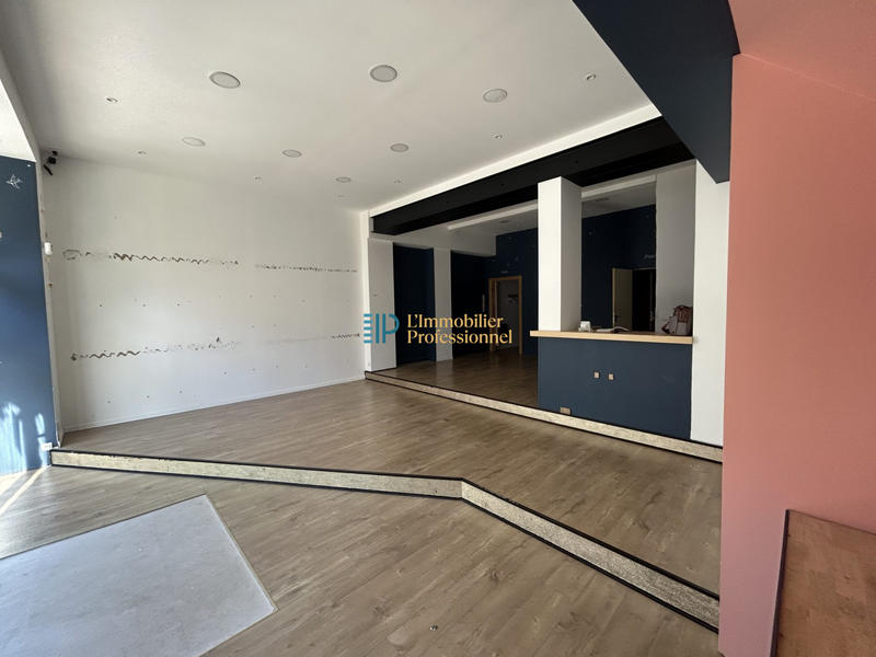 Local commercial - 90 m² - 2 pièces