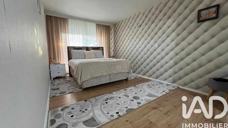 Maison - 155 m² - 5 pièces