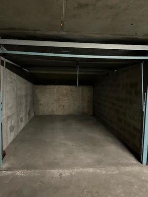 Garage - 12 m²
