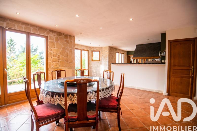 Maison - 187 m² - 6 pièces