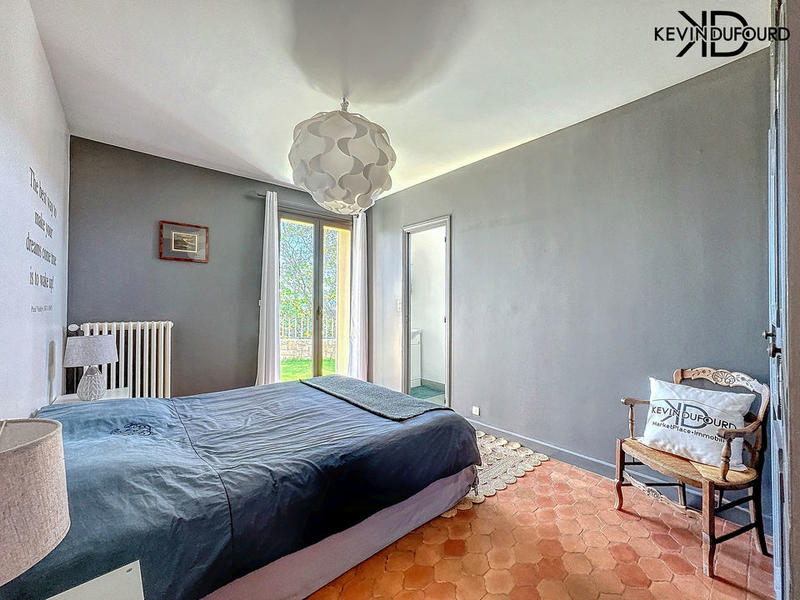 Propriété - 400 m² - 14 pièces