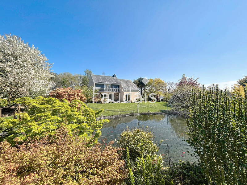 Maison - 171 m² - 6 pièces