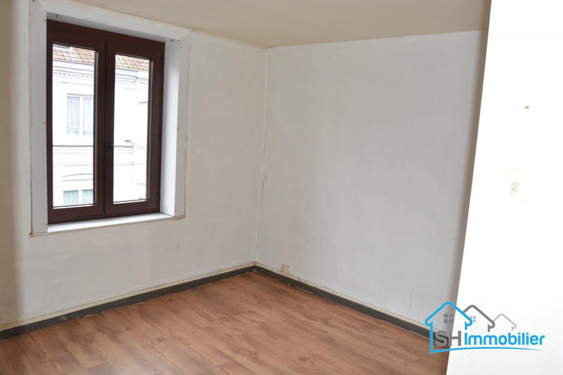 Maison - 80 m² - 5 pièces