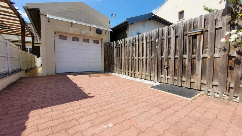 Maison - 95 m² - 4 pièces