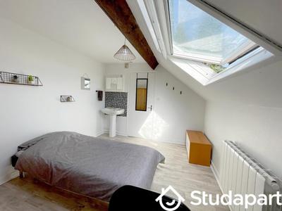 Chambre - 10 m² - 1 pièce