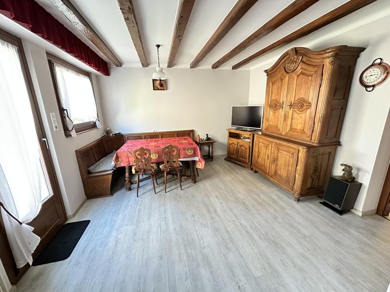 Maison - 211 m² - 8 pièces