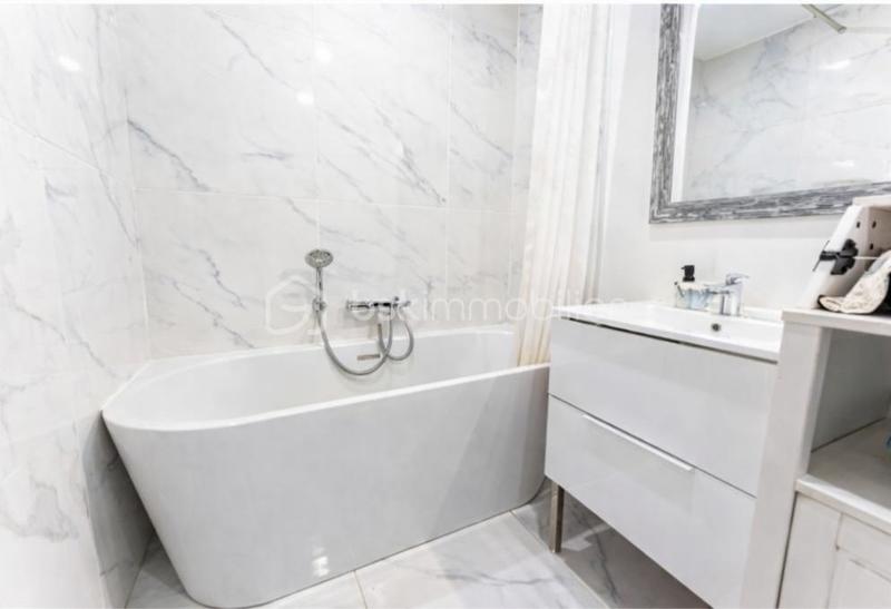 Appartement - 125 m² - 5 pièces