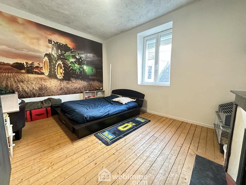 Maison - 181 m² - 9 pièces