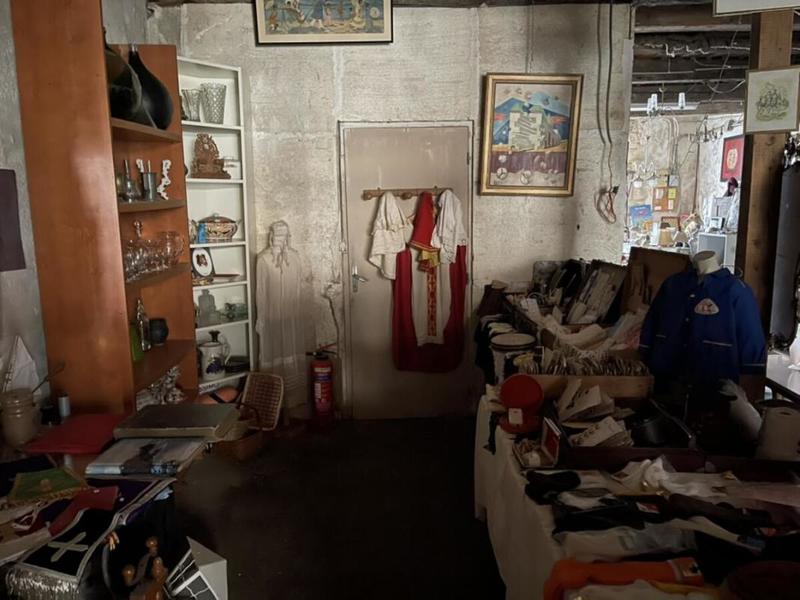 Maison - 330 m² - 8 pièces