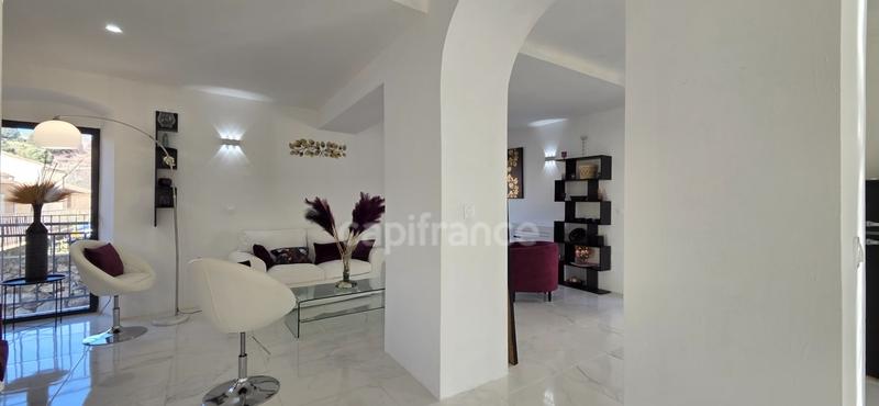 Maison de village - 180 m² - 6 pièces