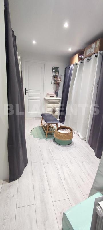 Maison - 186 m² - 6 pièces