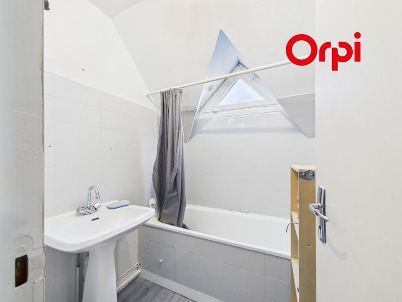 Maison - 92 m² - 4 pièces