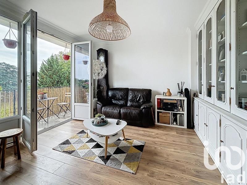 Appartement - 80 m² - 3 pièces