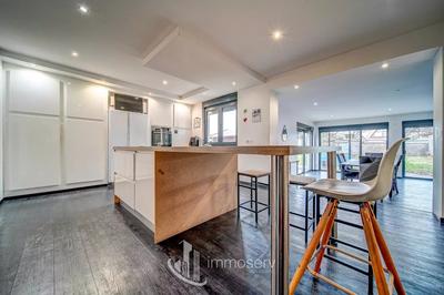 Maison - 135 m² - 6 pièces