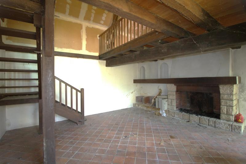 Maison - 270 m² - 8 pièces