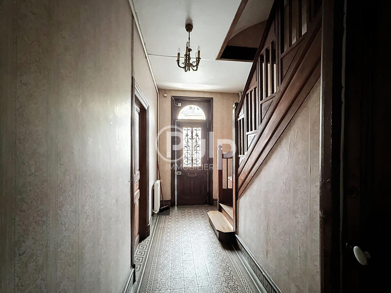 Immeuble - 106 m² - 6 pièces