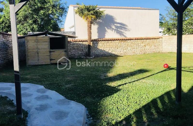 Maison - 254 m² - 10 pièces